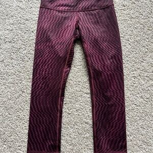 Lululemon Wunder Under Crop (Hi-Rise) *Full-On Luon Shifted Horizon Red Grape Bl